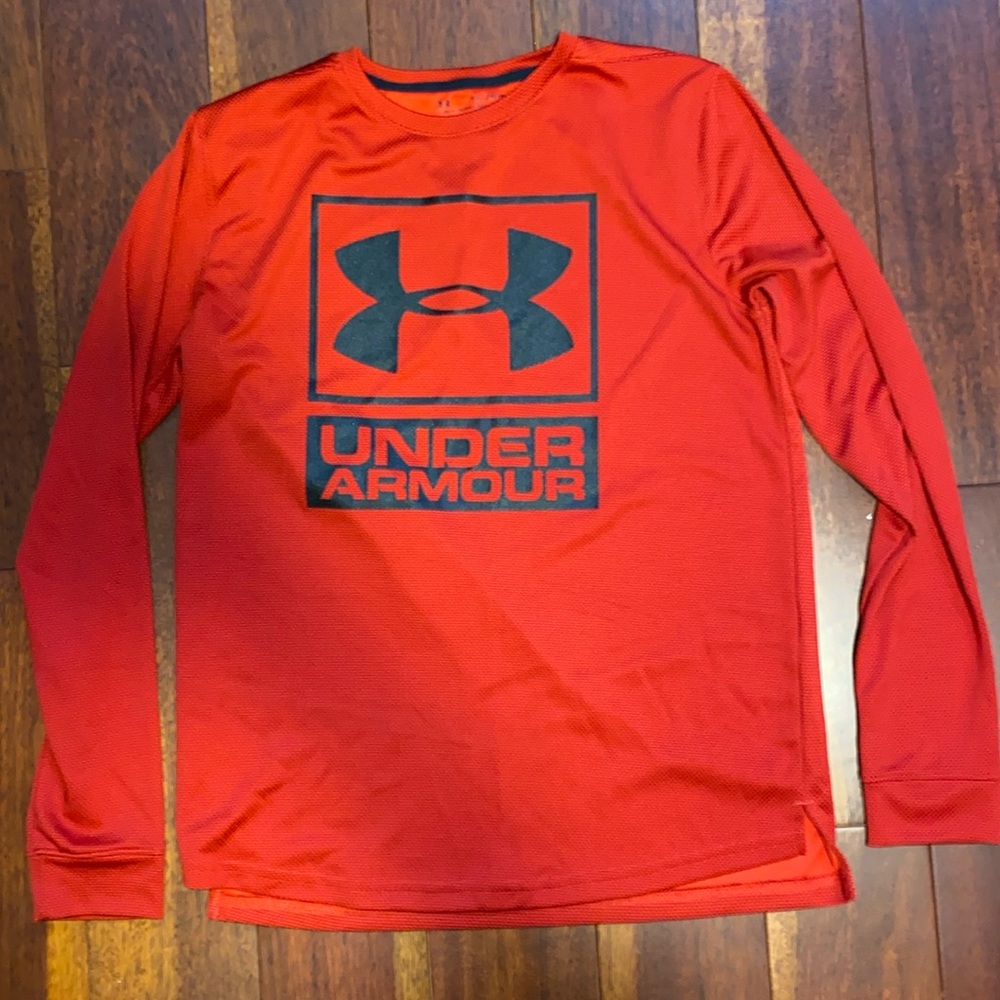 Boys Under Armor shirt